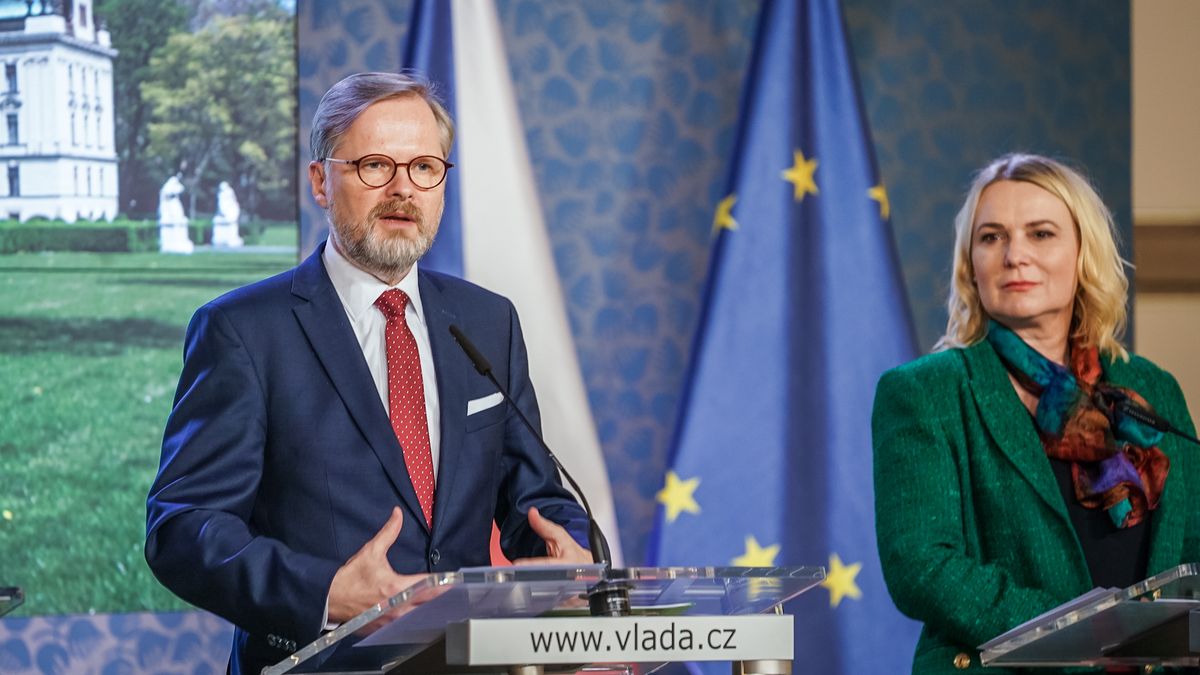 Vláda: Česko možná bude moci uvalovat národní sankce za protiprávní jednání